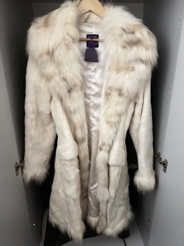 White cream fox fur coat - white,